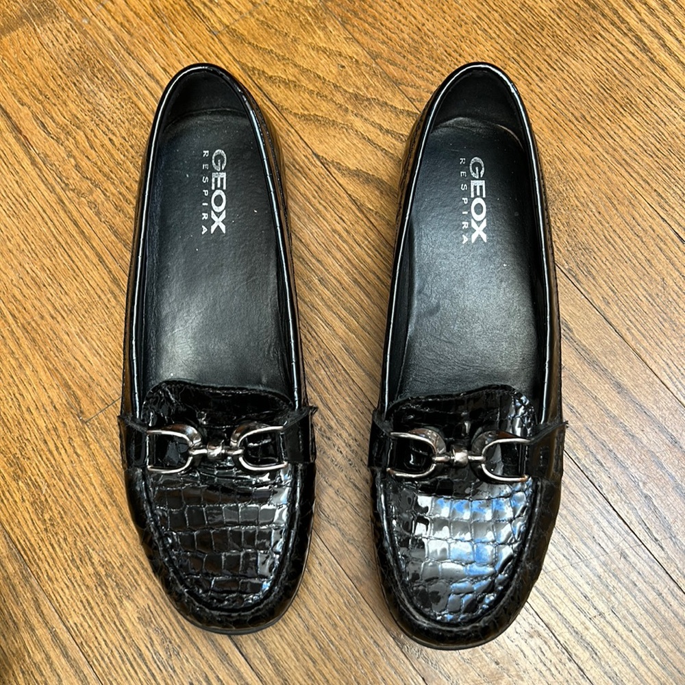 Walking Shoe
